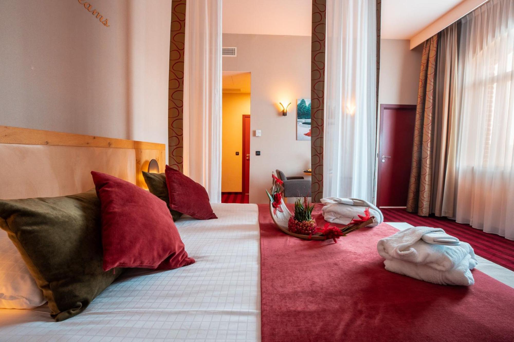 Hotel Verviers Van Der Valk Bagian luar foto