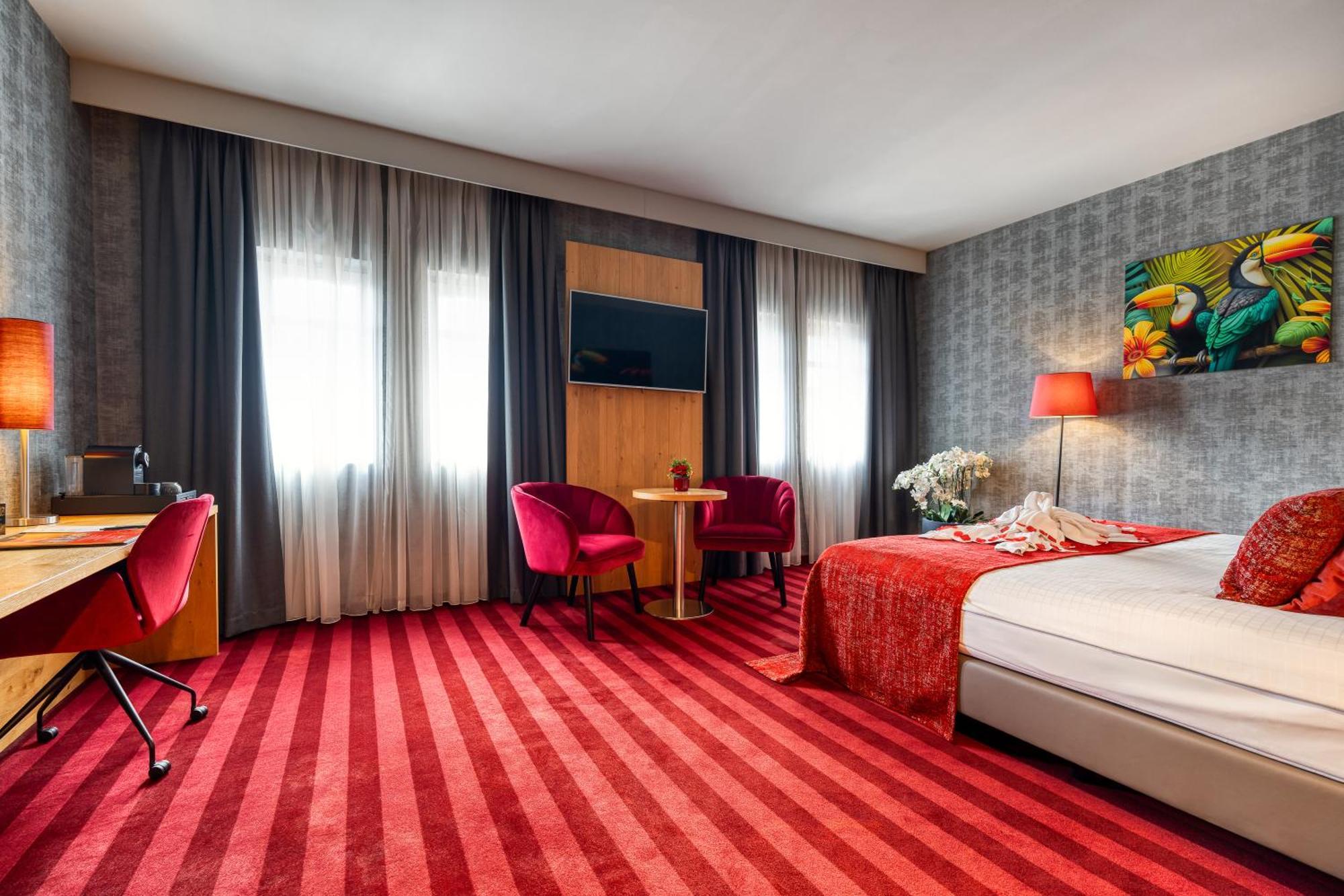Hotel Verviers Van Der Valk Bagian luar foto