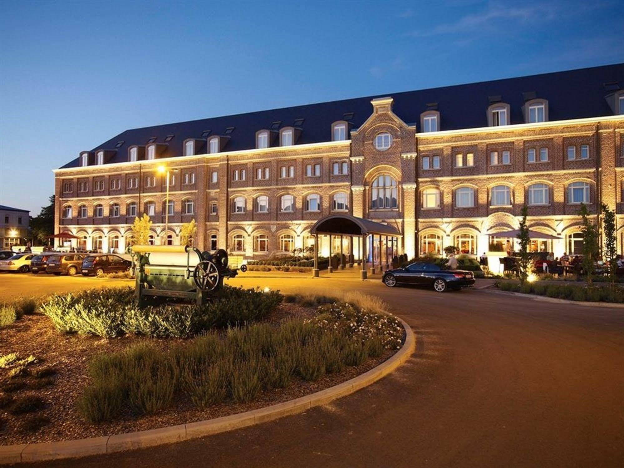 Hotel Verviers Van Der Valk Bagian luar foto